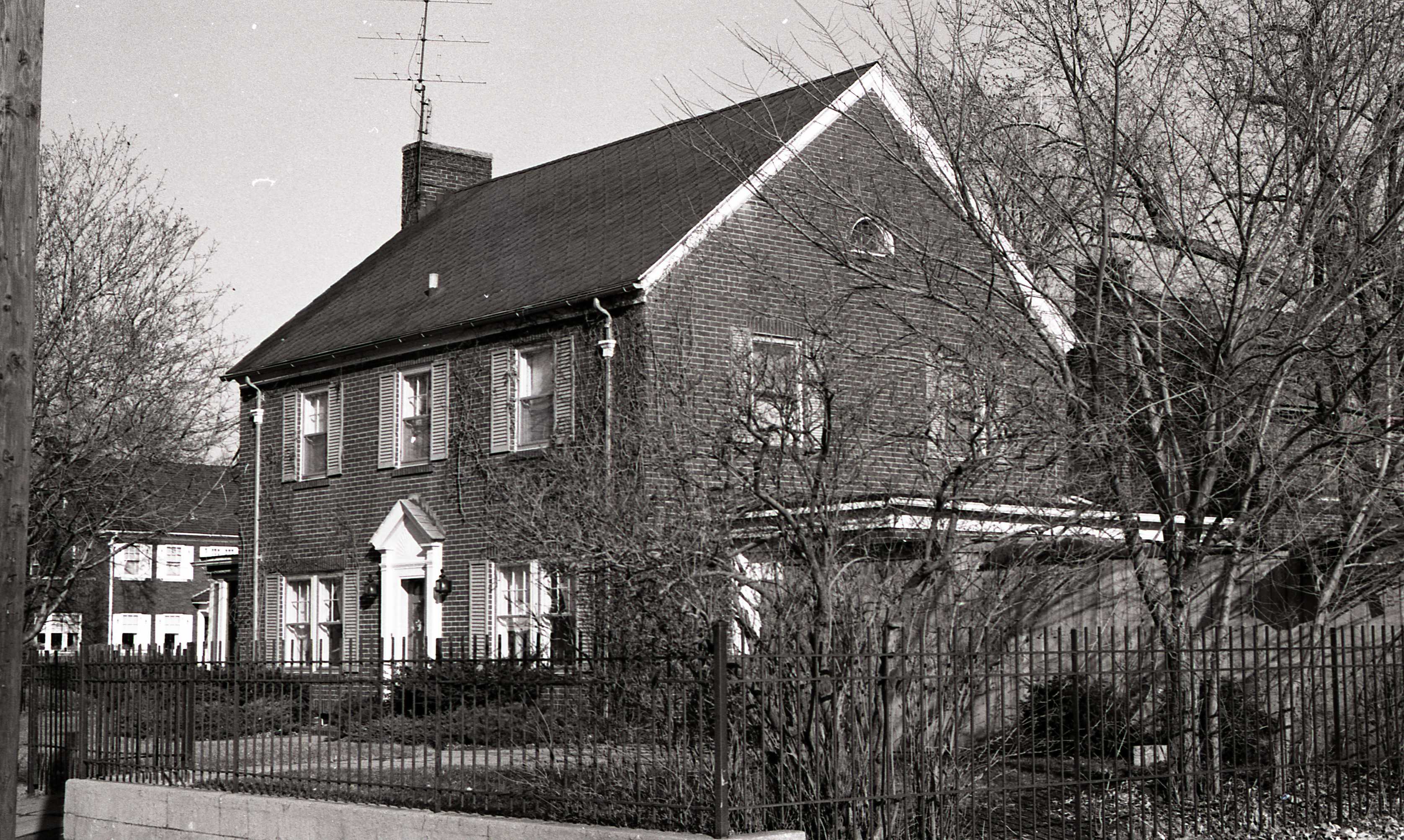 1102 East Wayne Street